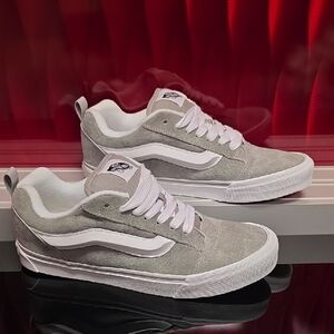Vans Knu Skool Pig Suede Grey – Men’s 10 / Women’s 11.5